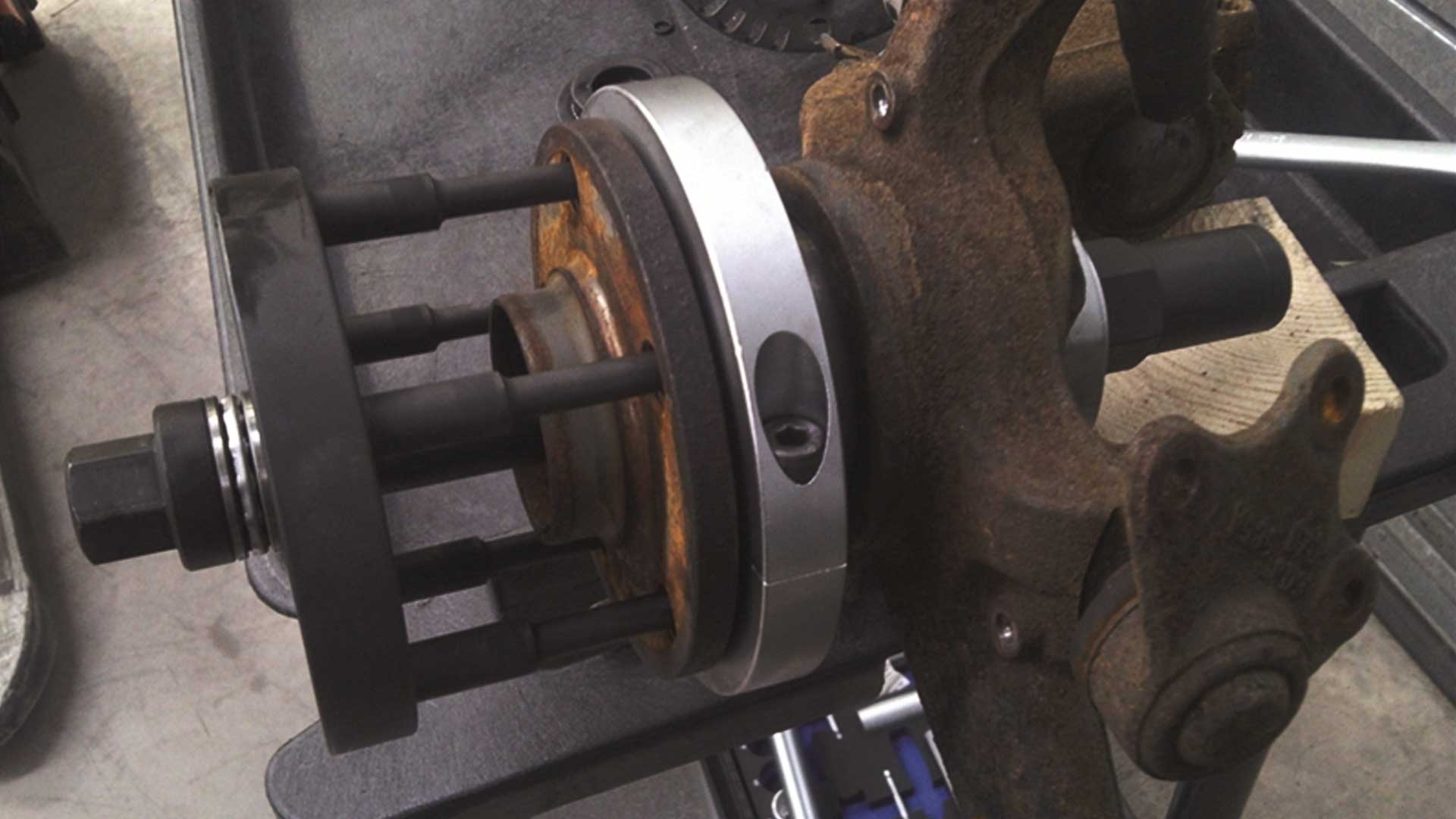 volkswagen transporter wheel bearing tool