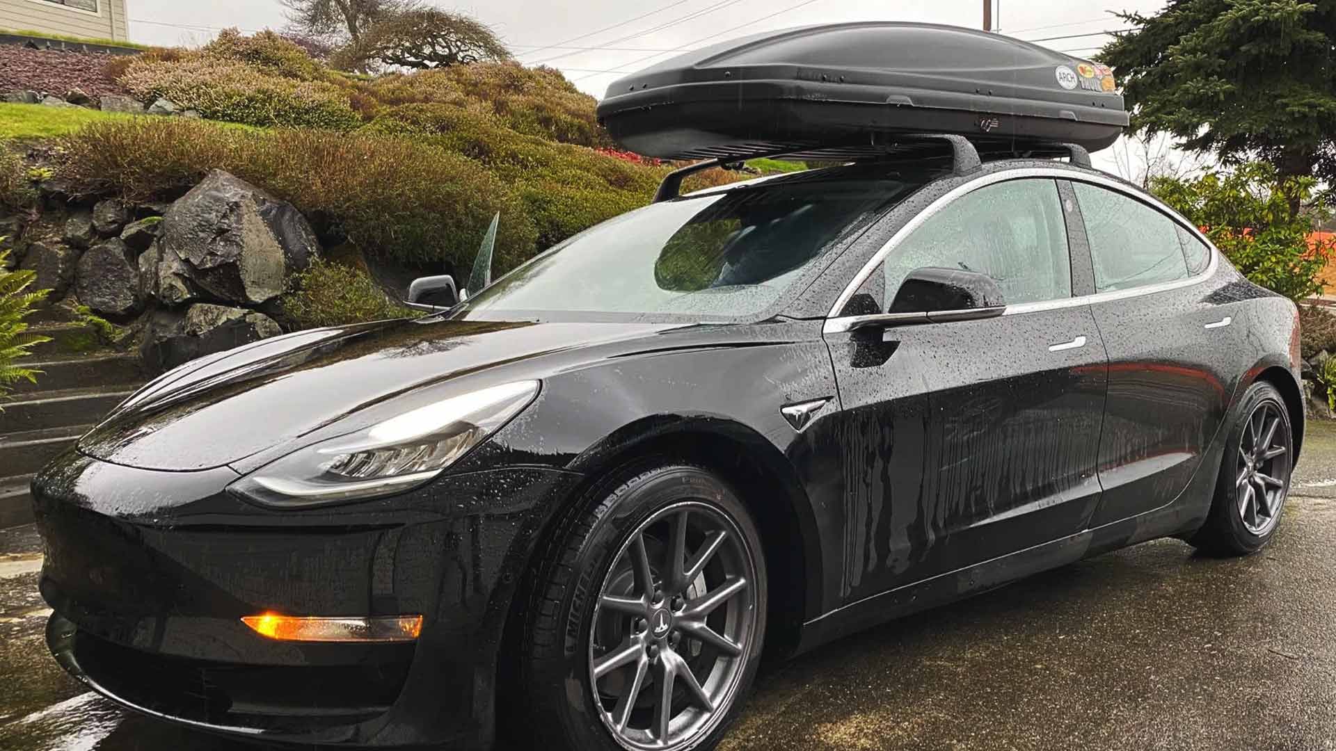 tesla model 3 roof box
