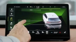 Hand on skoda enyaq display car